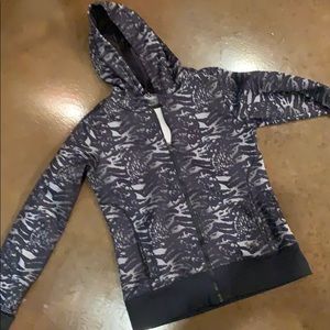 🌻🌻Under Amour hoodie M